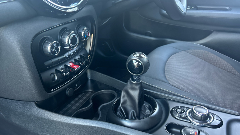 MINI Clubman 1.5 Cooper Classic 6dr Petrol Estate